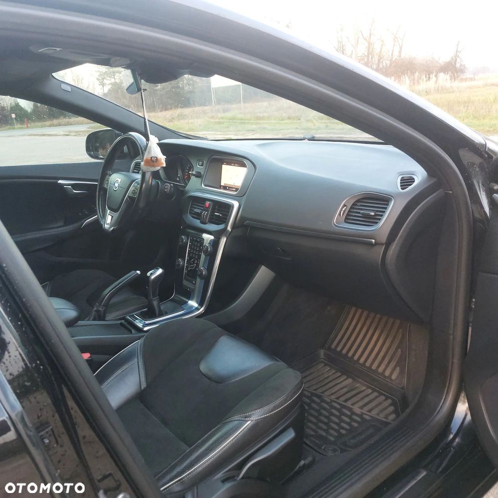 Volvo V40 D2 RDesign - 11