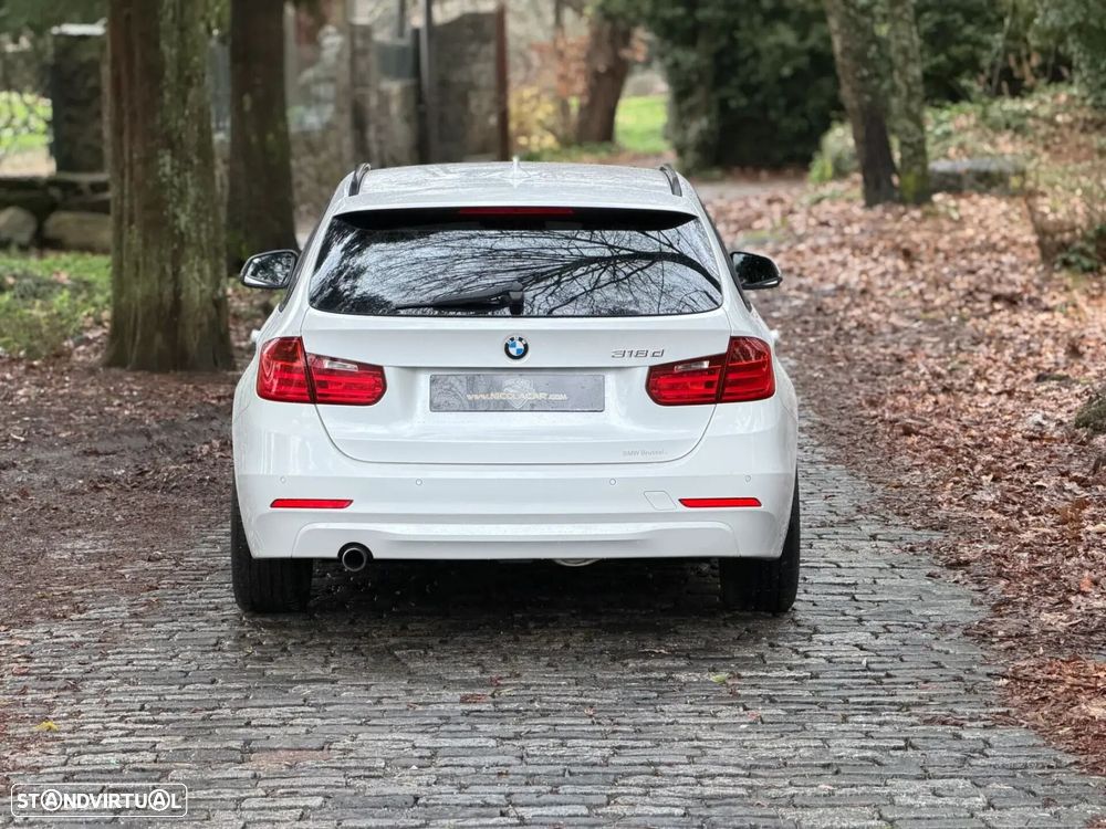 BMW 318 d Sport - 6