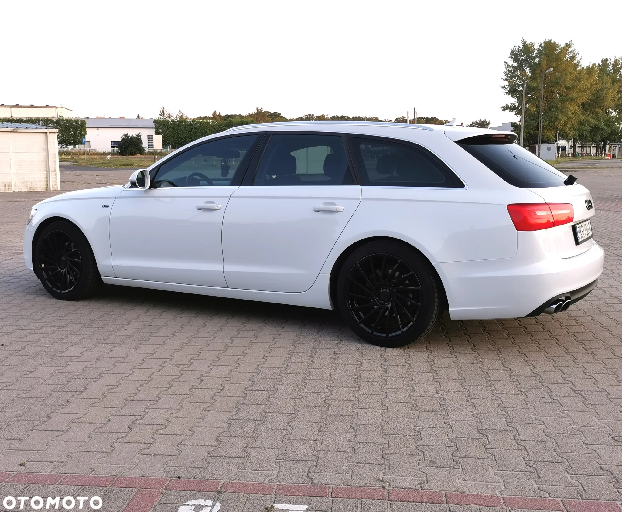 Audi A6 Avant 2.0 TDI DPF multitronic sport selection - 14