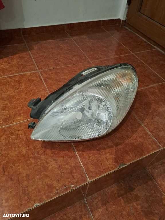 Far stanga Citroen Xsara Picasso original Europa - 1