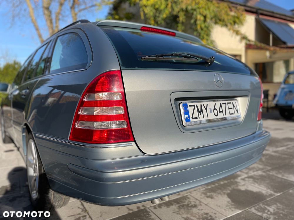 Mercedes-Benz Klasa C - 16