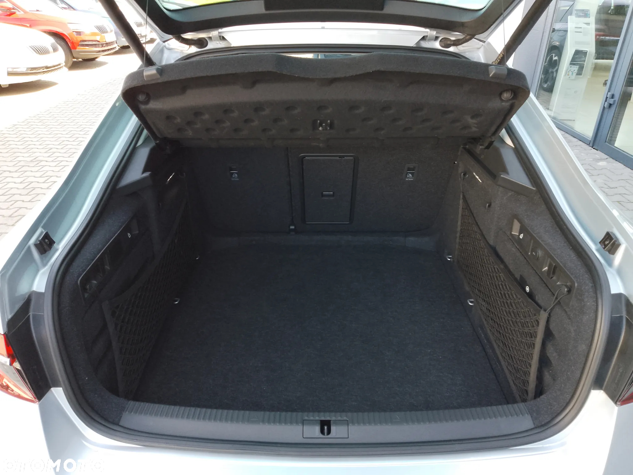 Skoda Superb 2.0 TDI SCR Style - 28