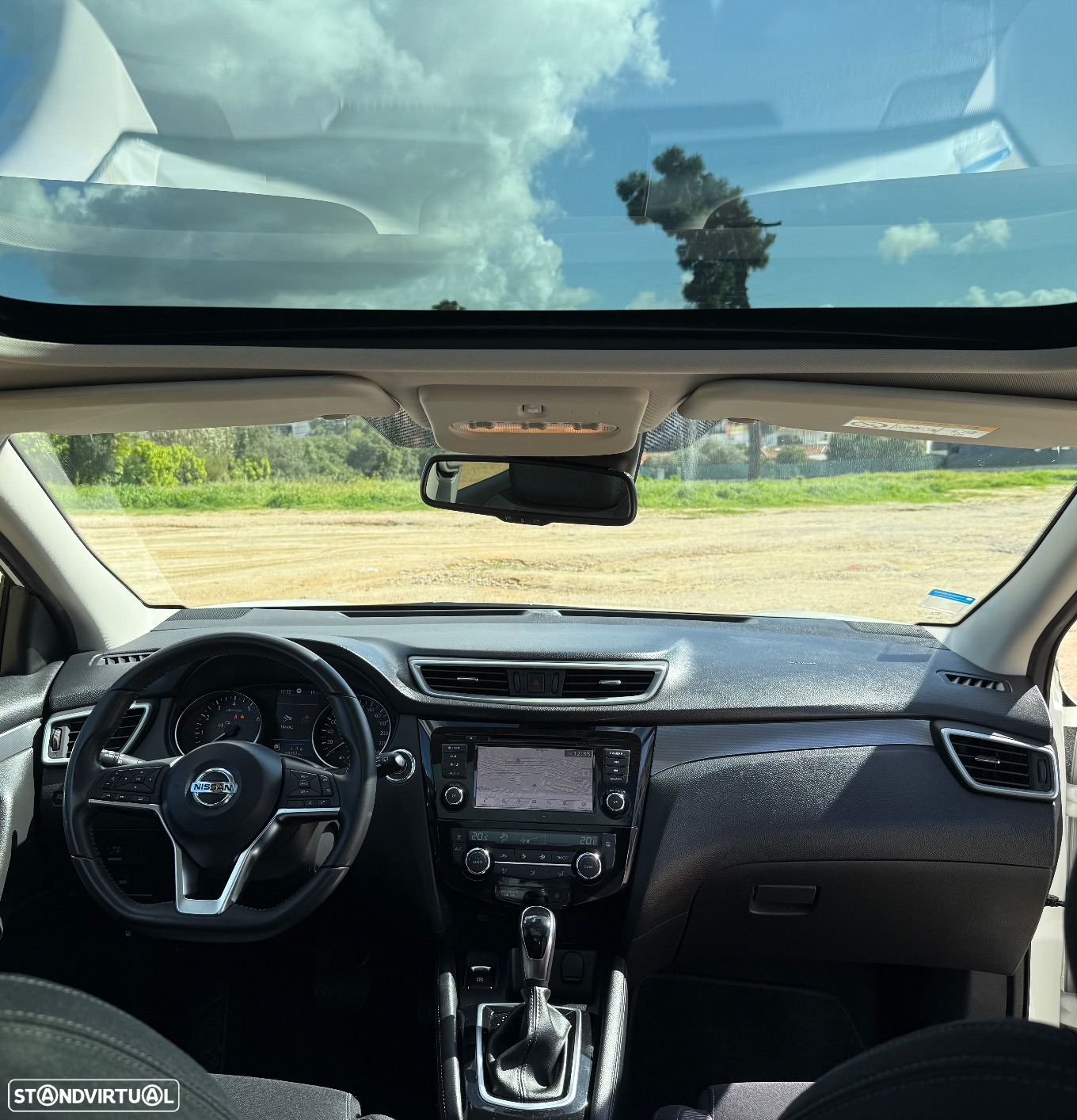Nissan Qashqai 1.3 DIG-T N-Connecta J18 DCT - 12
