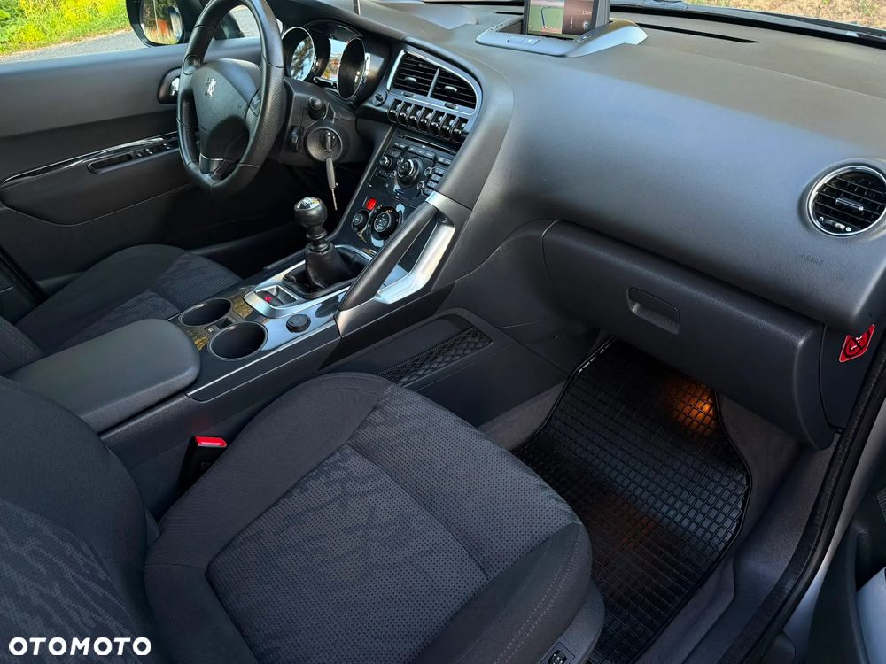 Peugeot 3008 1.6 Premium+ - 30