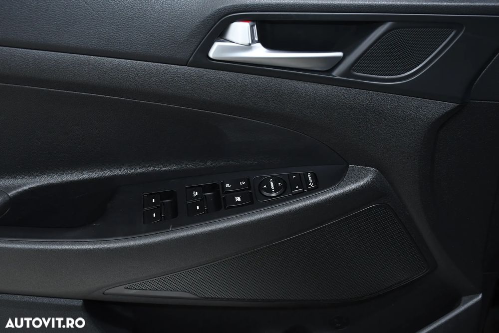 Hyundai Tucson 2.0 CRDI 2WD Style - 23