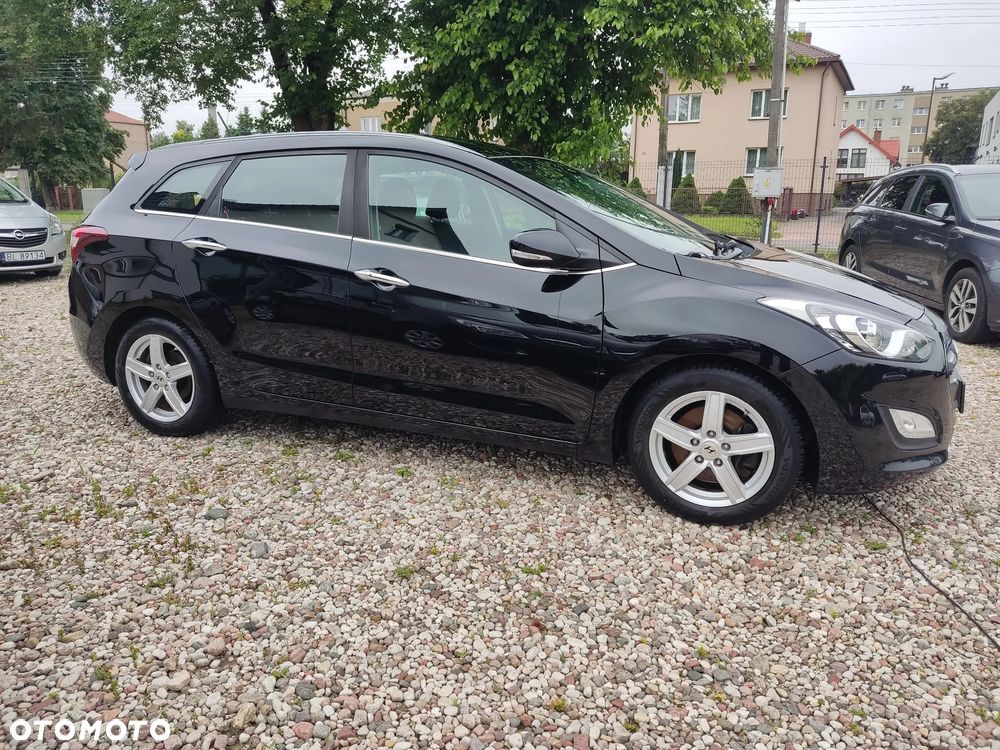Hyundai i30 blue Kombi 1.6 GDi Passion - 5