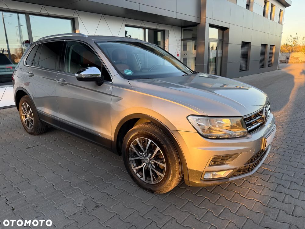Volkswagen Tiguan 2.0 TDI SCR 4MOTION BlueMotion Technology DSG Lounge Sport & Style - 26