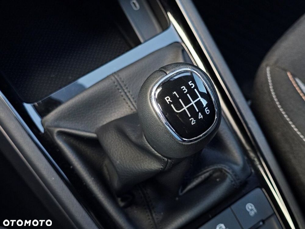 Skoda Kamiq 1.5 TSI Selection - 17