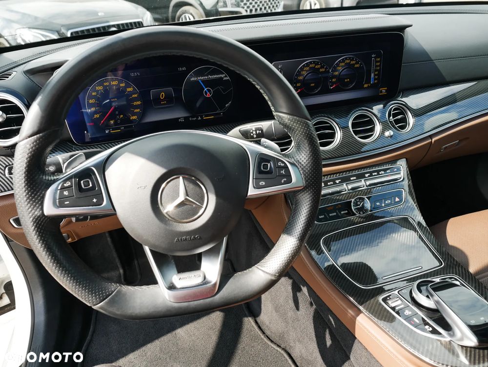 Mercedes-Benz Klasa E 43 AMG 4-Matic - 28