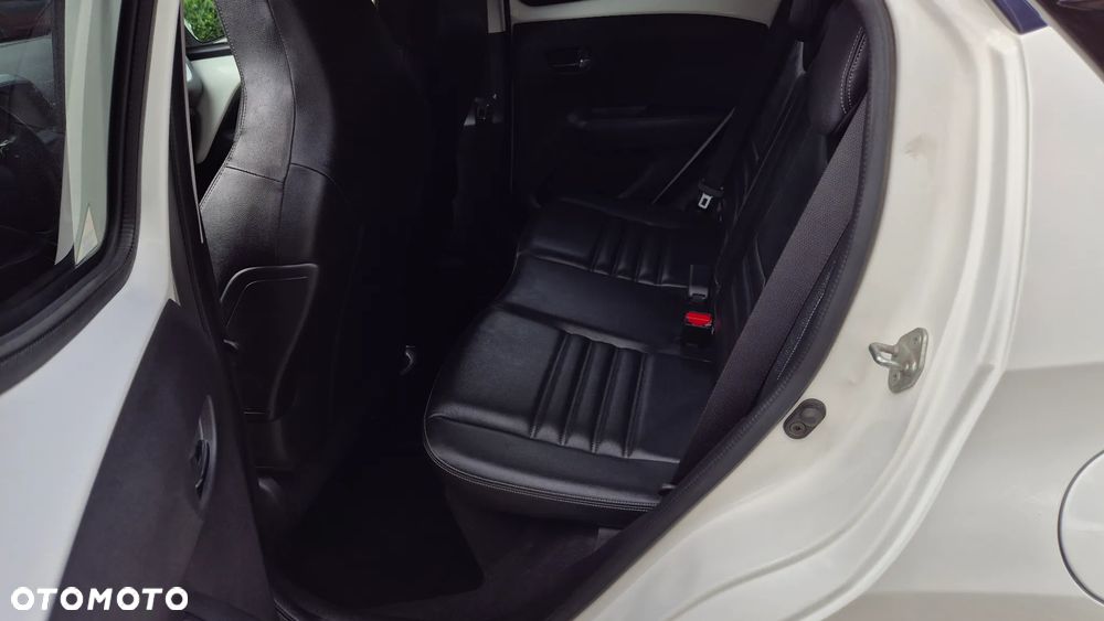 Toyota Aygo x-clusiv - 15