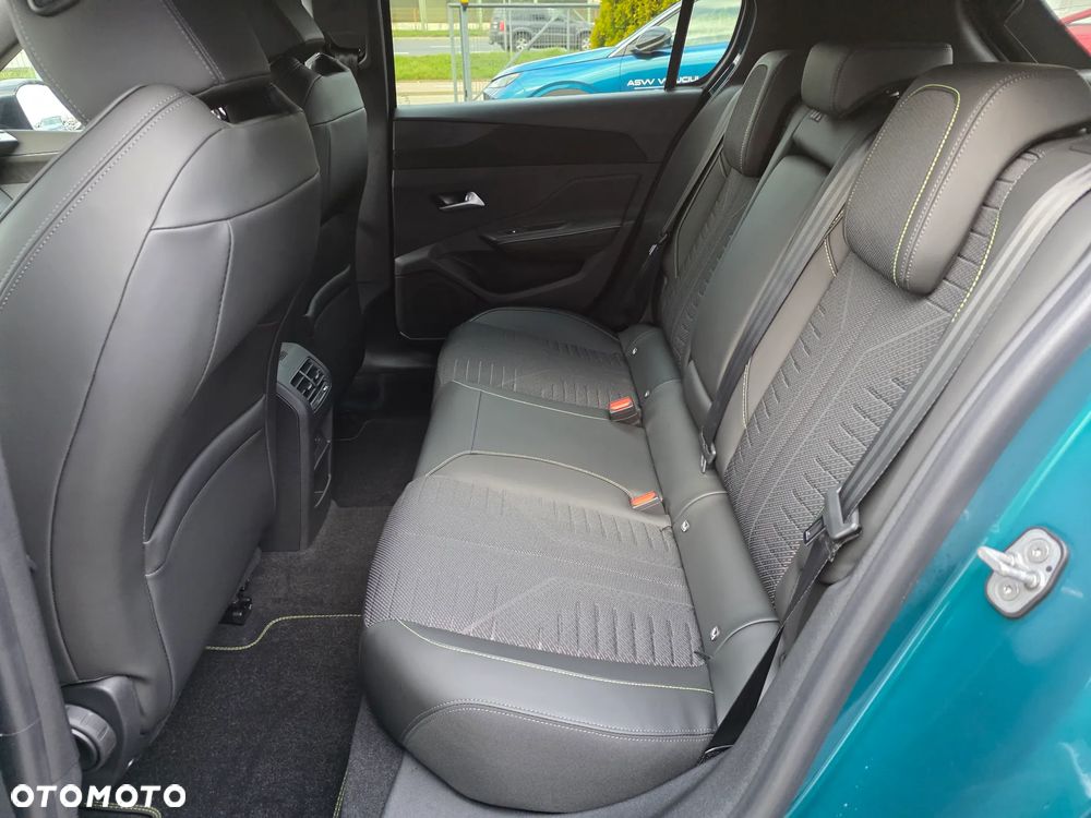 Peugeot 308 1.2 mHEV GT S&S e-DCS6 - 16