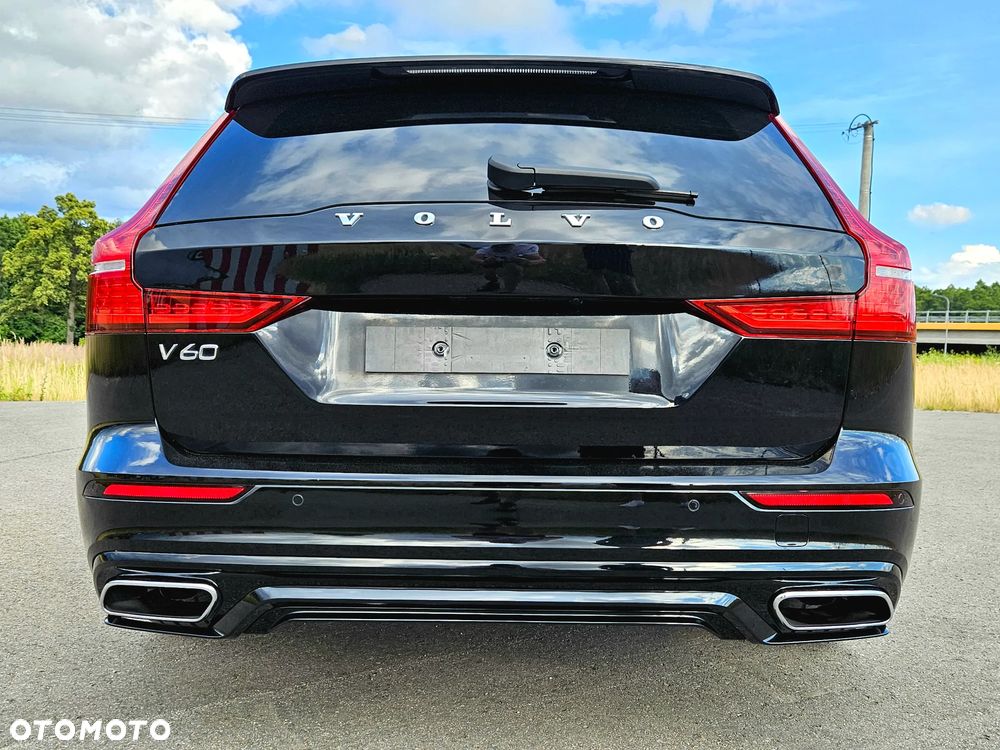 Volvo V60 B4 D R-Design - 9