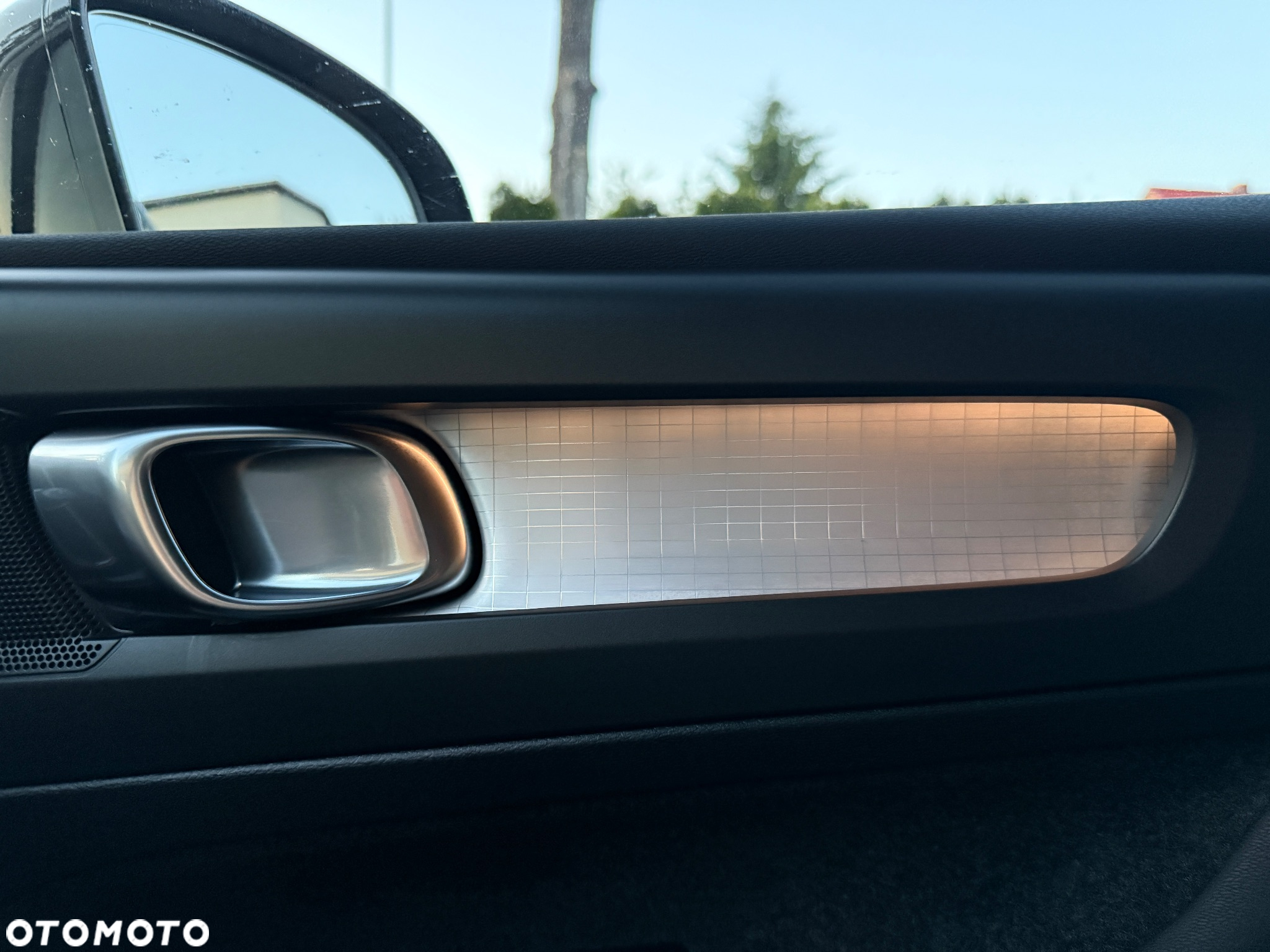 Volvo XC 40 B3 Ultimate Dark - 36