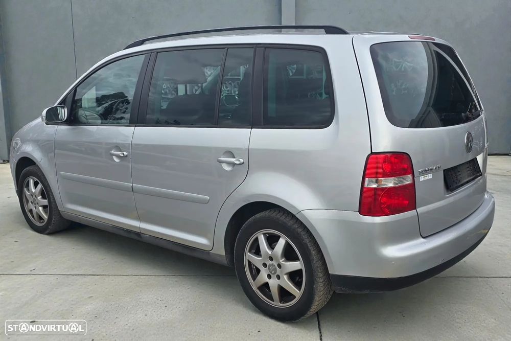 VW Touran 2.0 Gasolina de 2006 - VIATURA PARA PEÇAS - 4