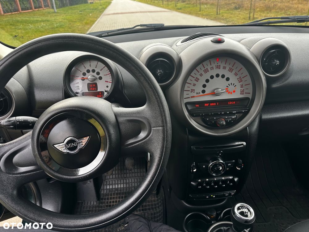 MINI Countryman - 25