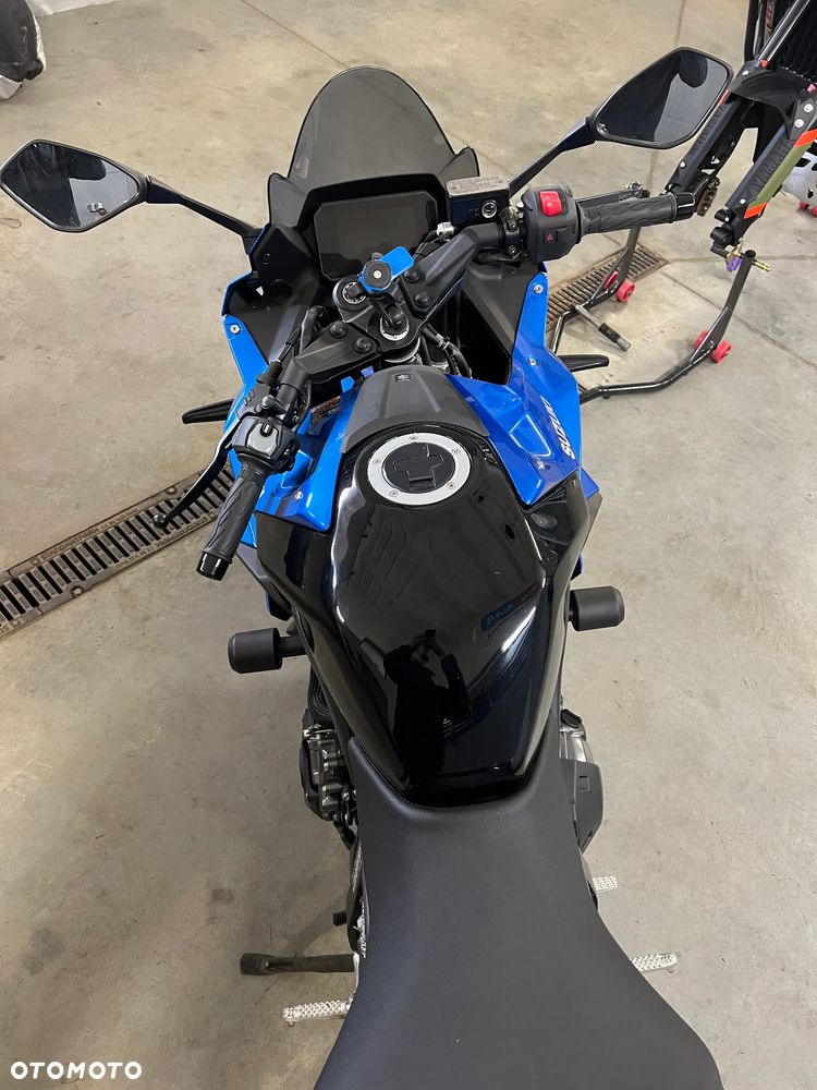 Suzuki GSX-R - 8