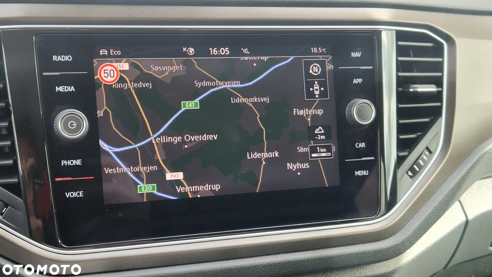 Volkswagen T-Roc 2.0 TDI SCR 4MOTION DSG Sport - 25