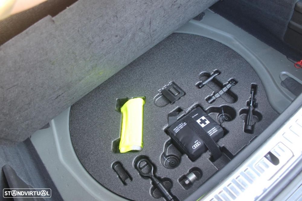 Audi Q3 35 TDI Advanced S tronic - 37