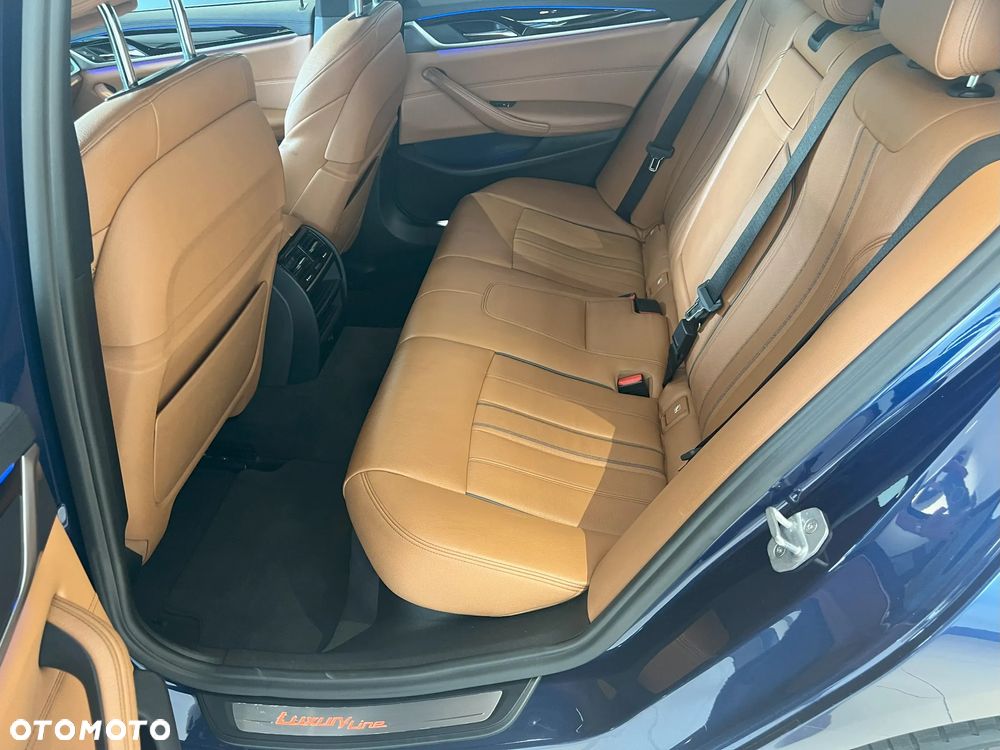 BMW Seria 5 520d xDrive Luxury Line - 14