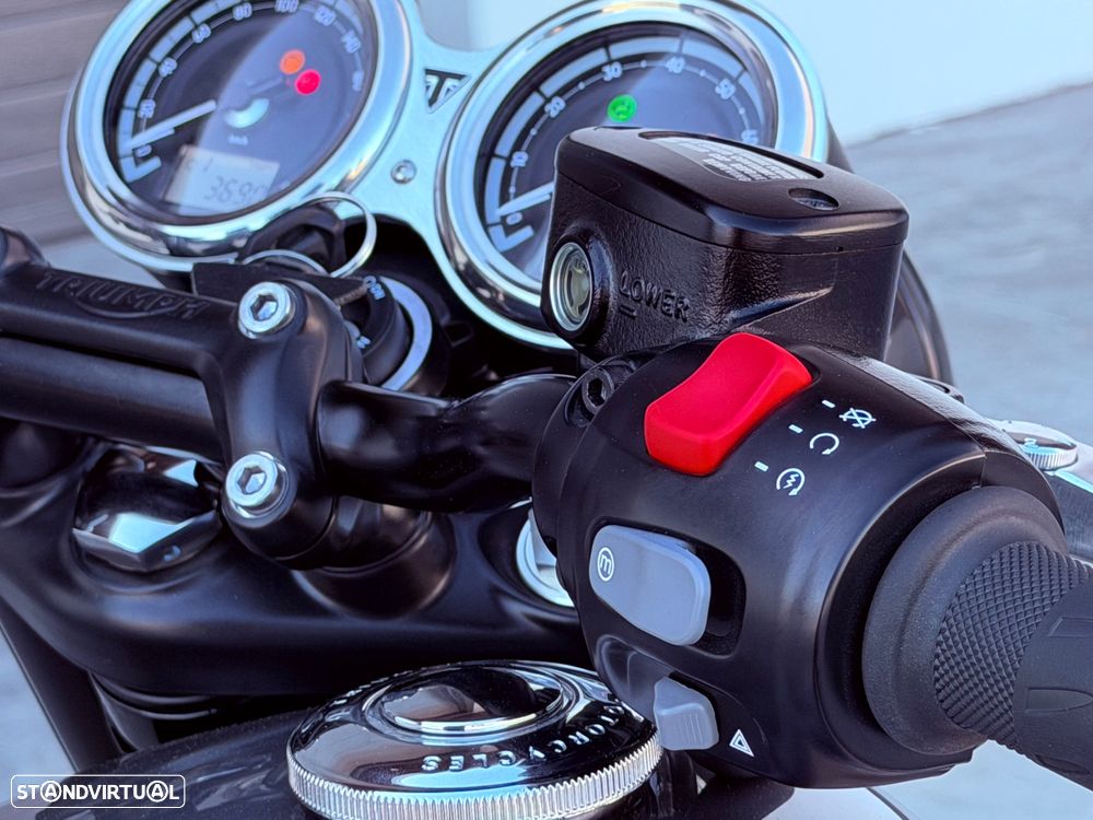 Triumph Bonneville t120 Black - 12