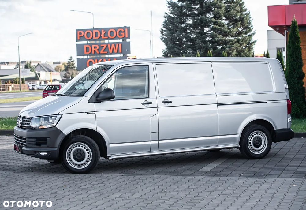 Volkswagen Transporter - 1