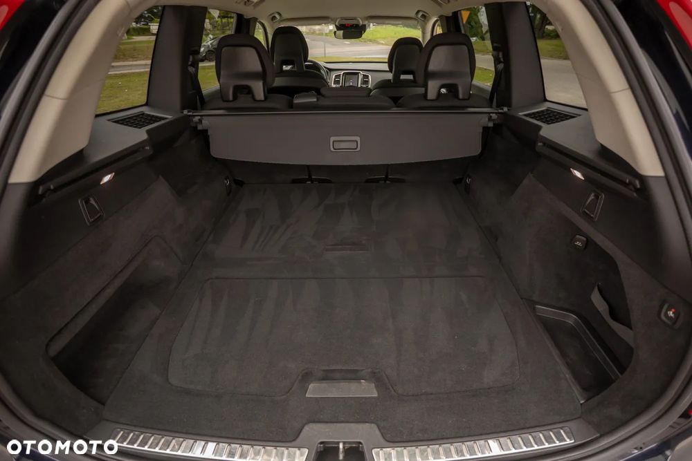 Volvo XC 90 D5 AWD Geartronic Momentum - 20