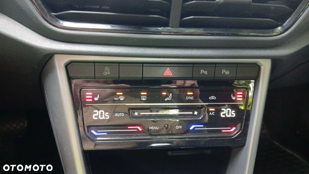 Volkswagen T-Roc 1.5 TSI Life DSG - 23