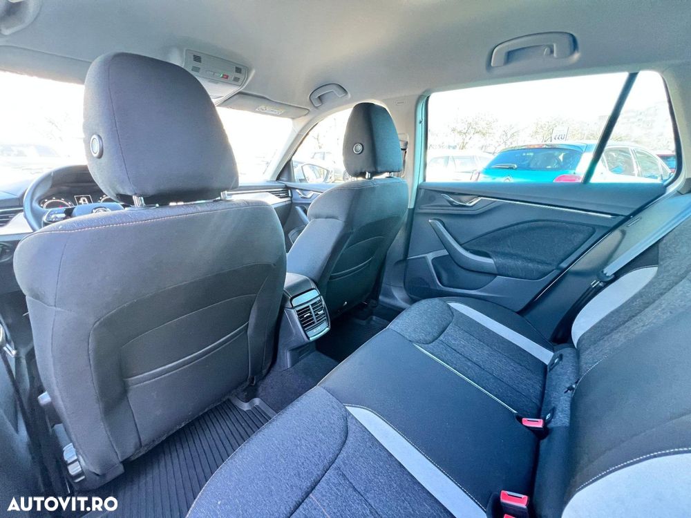 Skoda Kamiq 1.5 TSI DSG Style - 11