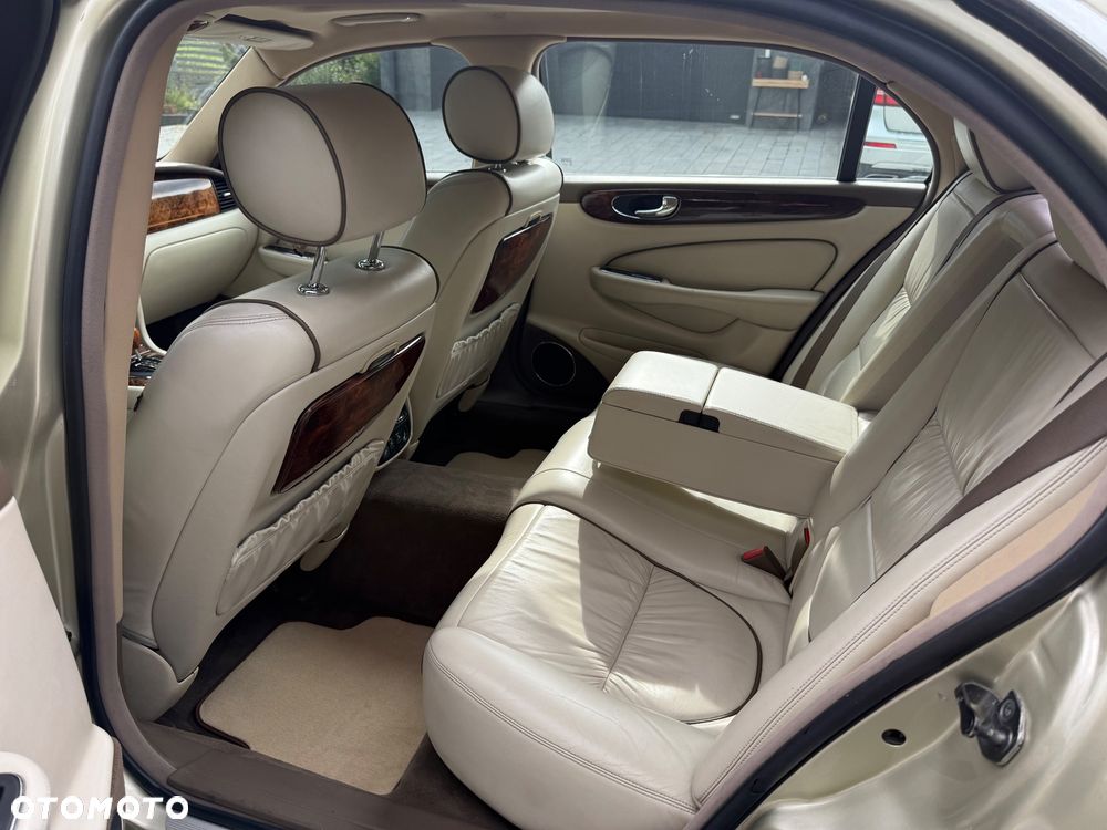 Jaguar XJ XJ8 4.2 Executive Last Edition - 21