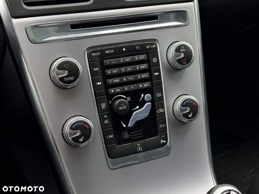 Volvo XC 60 - 24