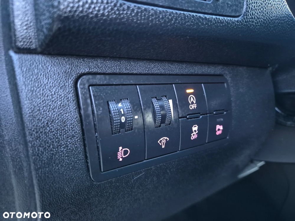 Kia Venga 1.6 CVVT Platinum Edition - 8