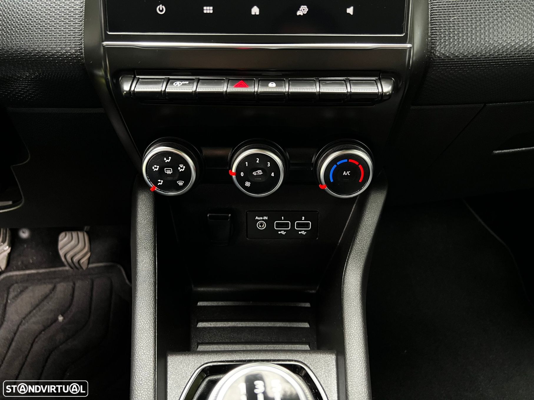 Renault Clio 1.0 TCe Techno - 33