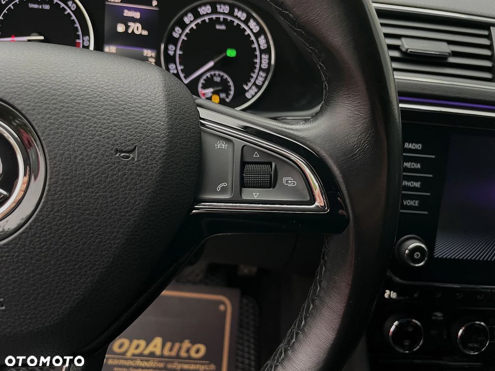 Skoda Superb 2.0 TDI Ambition DSG - 23