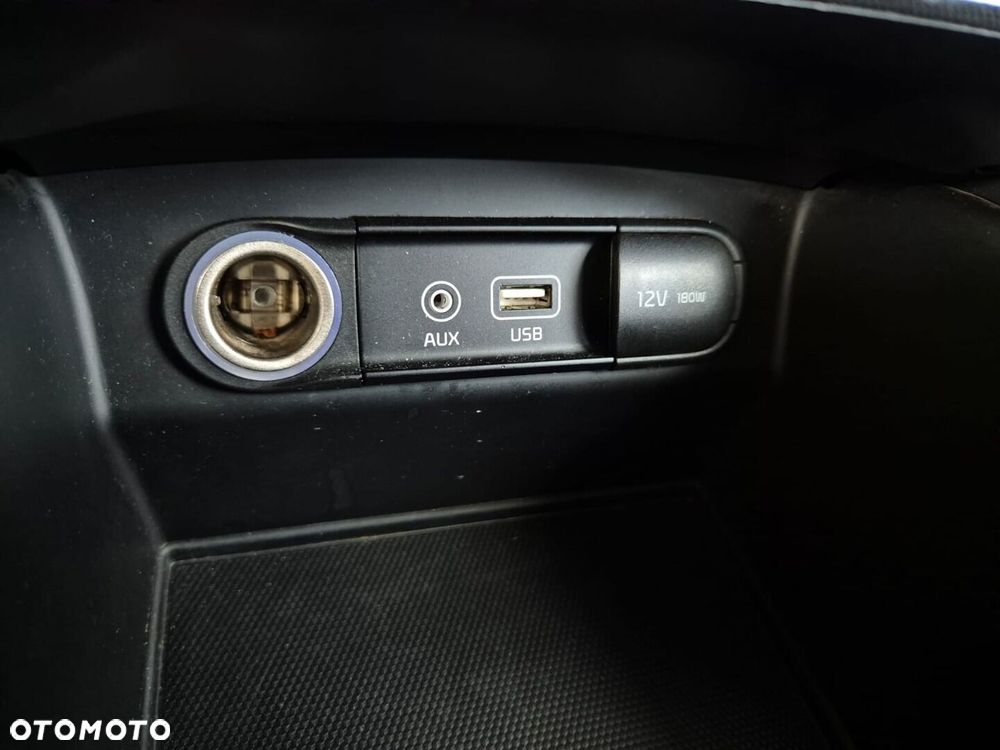 Kia Sorento - 28
