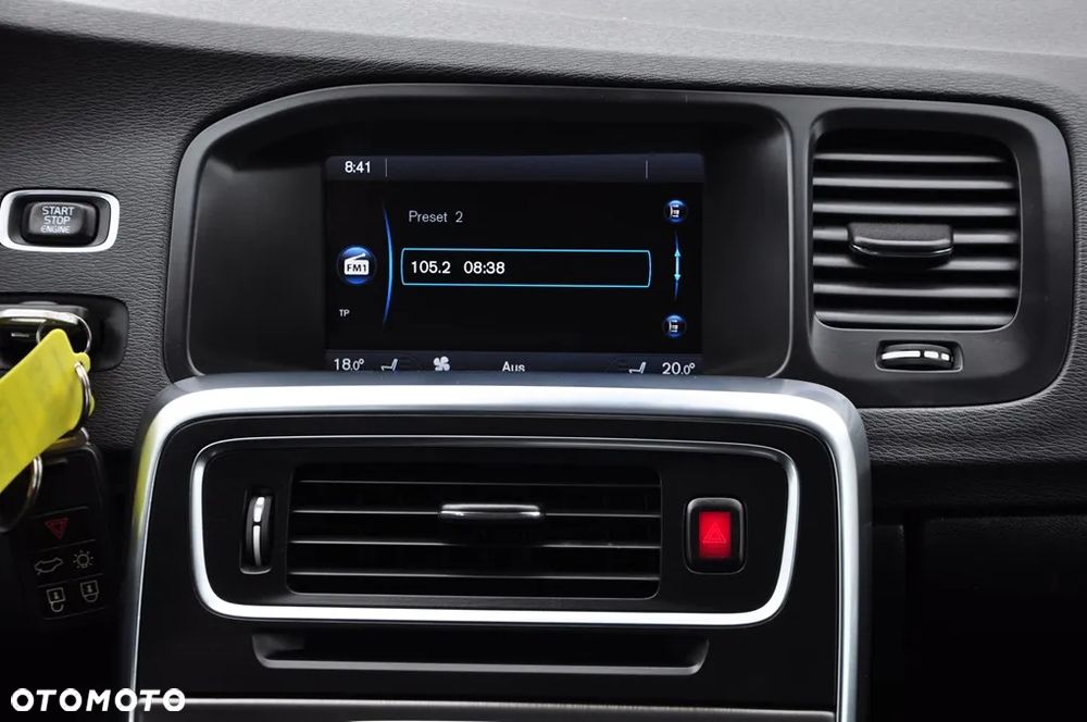 Volvo V60 D3 Geartronic Summum - 34