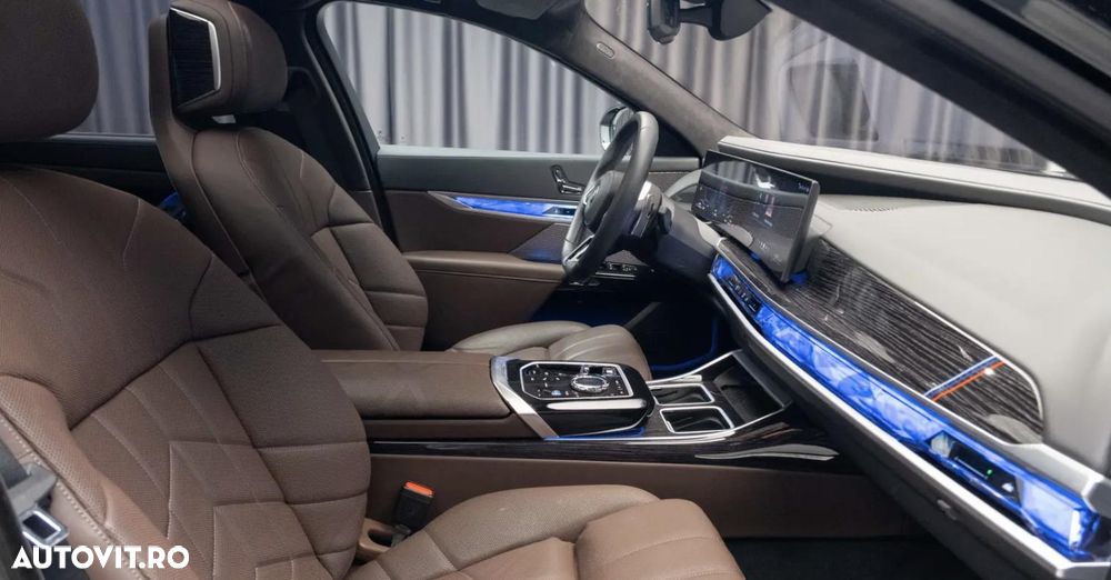 BMW Seria 7 - 21