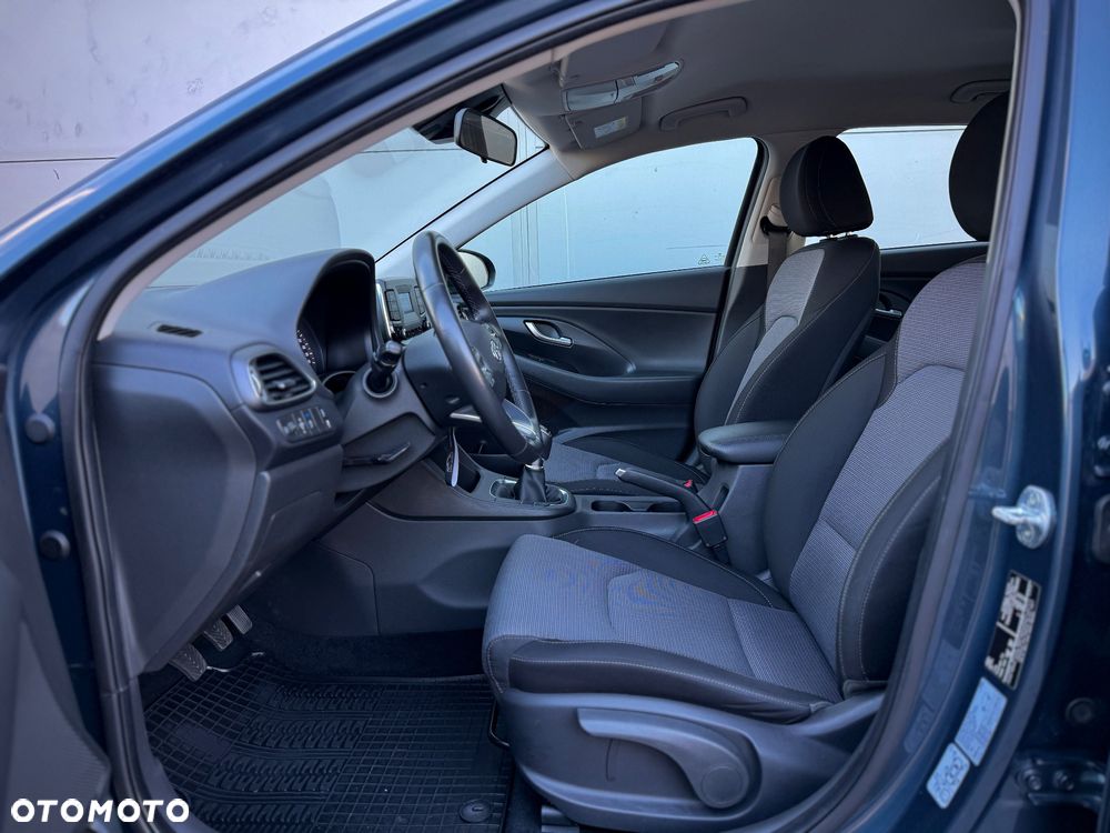 Hyundai i30 1.5 DPI Modern - 27