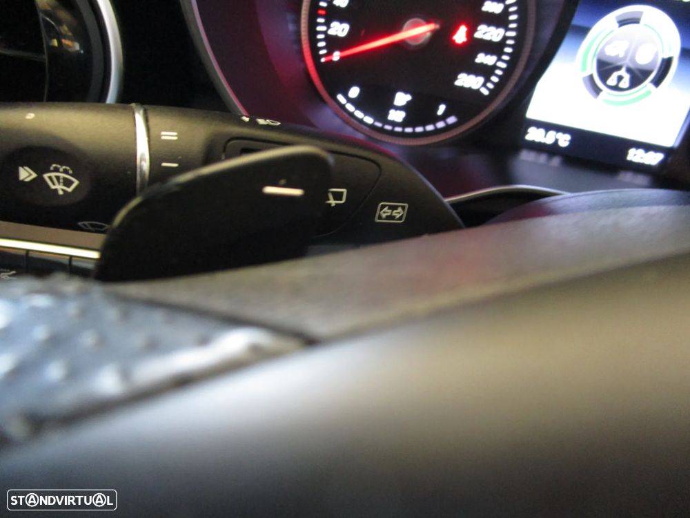 Mercedes-Benz C 350 e T 7G-TRONIC AMG Line - 38