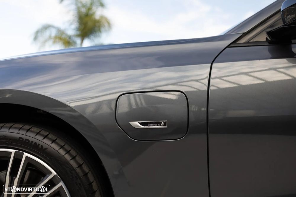 BMW 320 e Aut. M Sport - 17