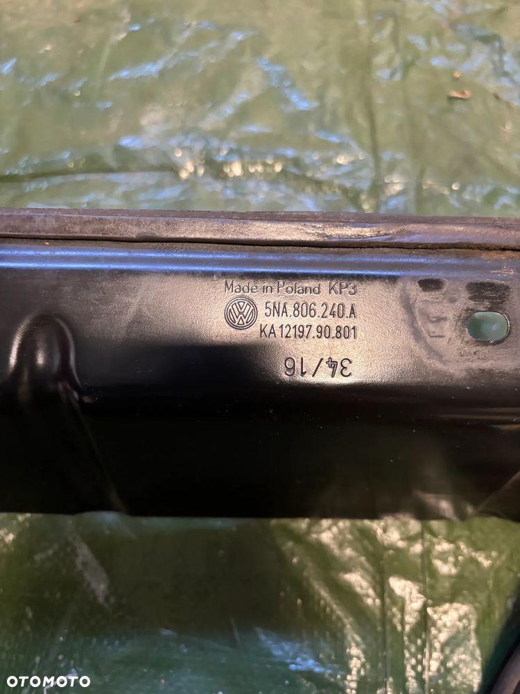 Tiguan II 5NA podszybie prawe lewe 5NA806239A 5NA806240A - 3