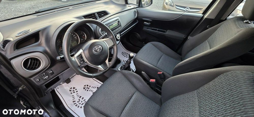 Toyota Yaris - 18