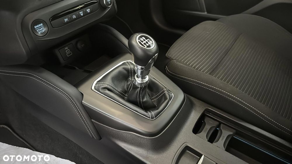 Ford Focus 1.0 EcoBoost mHEV Titanium X - 16