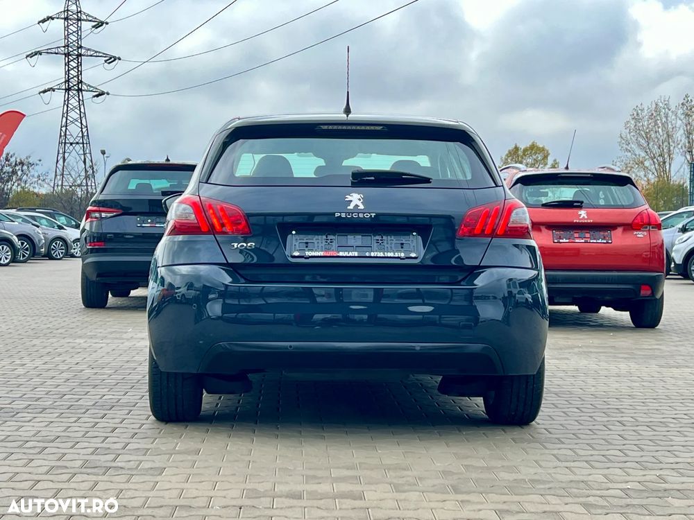 Peugeot 308 1.2 L PureTech Turbo S&S Active - 17