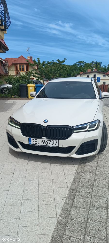BMW Seria 5 520d M Sport - 3