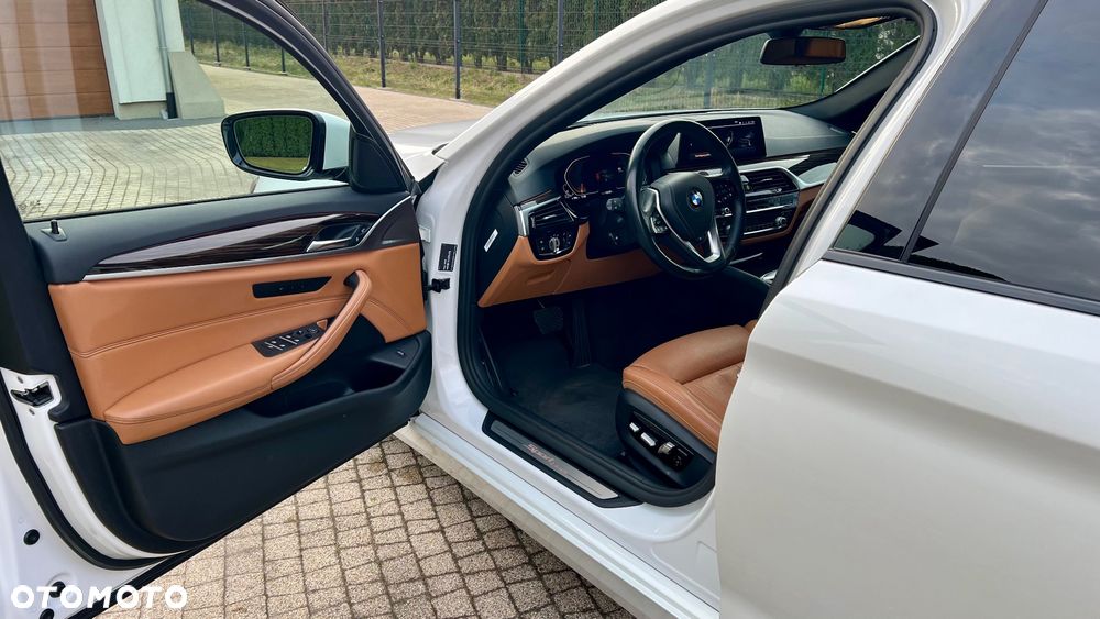 BMW Seria 5 520d xDrive Sport Line sport - 7