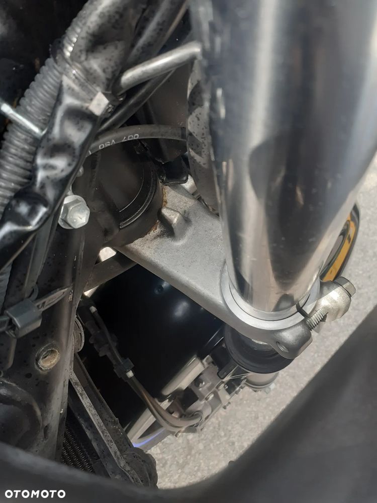 Suzuki GSX - 25
