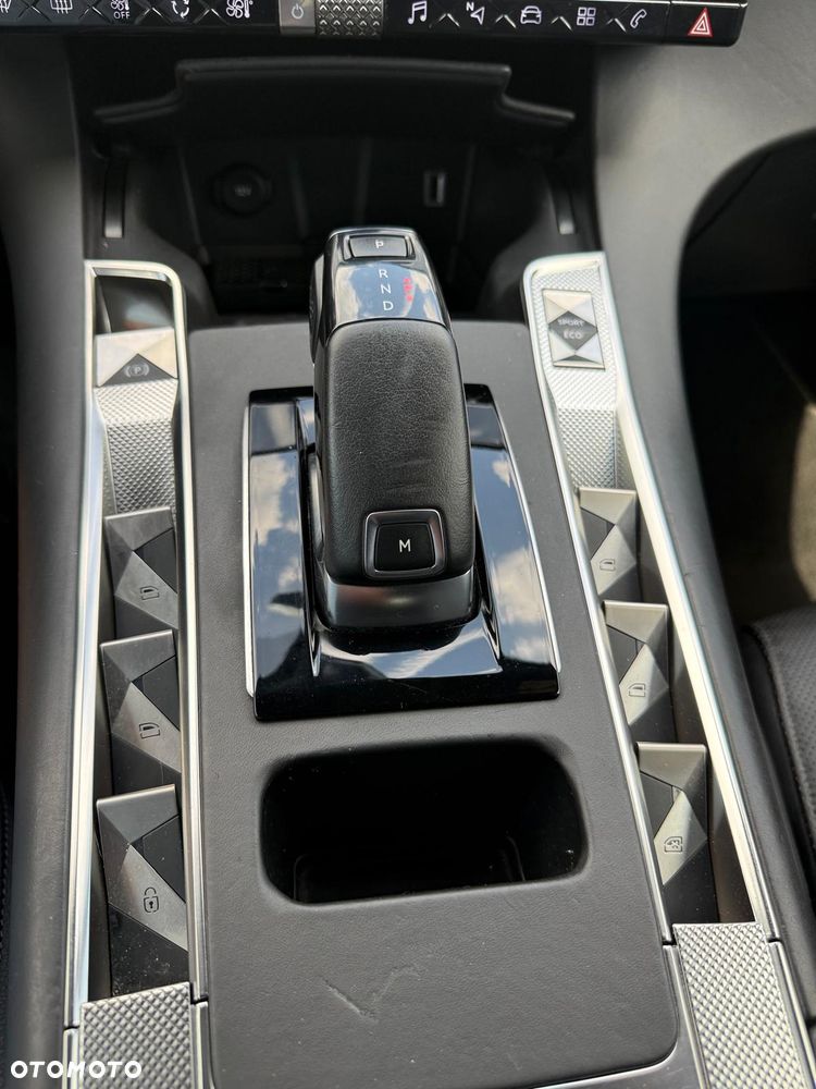 DS Automobiles DS 7 Crossback - 15