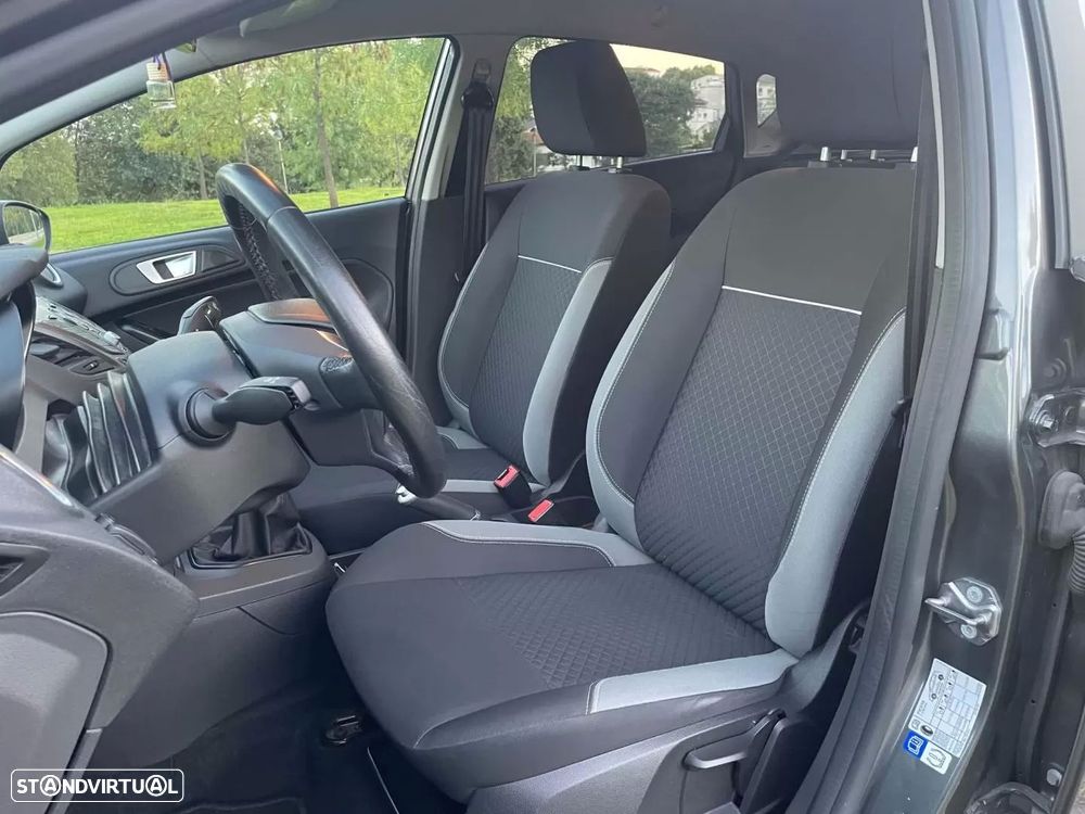 Ford Fiesta 1.0 T EcoBoost Titanium - 9