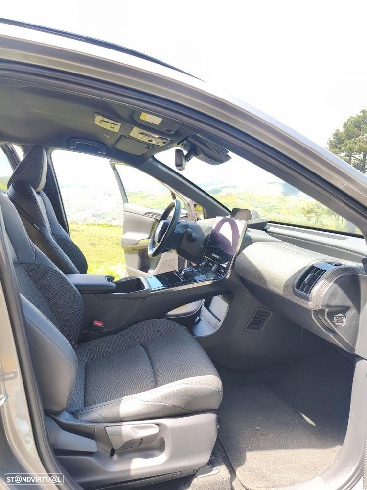Toyota bZ4X 71,4 kWh Premium - 13