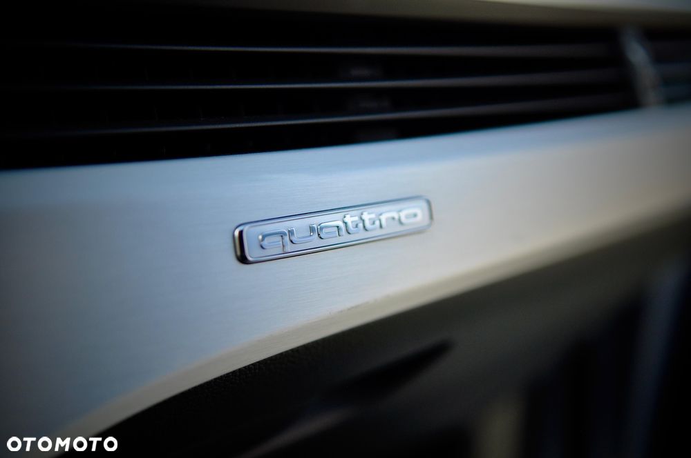 Audi A4 Avant 3.0 TDI quattro S tronic sport - 13